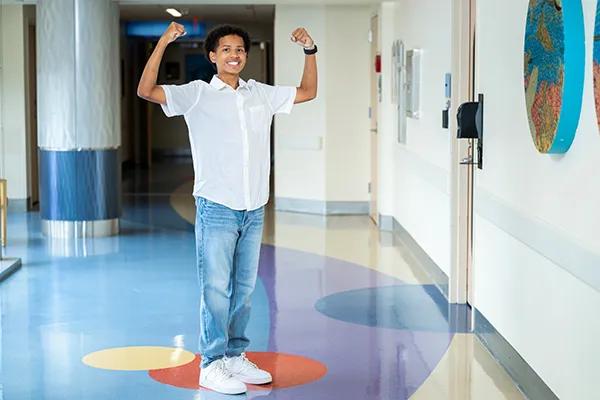 Avery-Lilly,-Swing-Fore-Miracles-Honorary-Patient-Chair