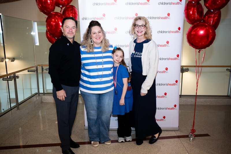 DEVE_PHO1086_REMAX_REALTOR_VISIT_AMELIA_EVENT_PC_250211_049