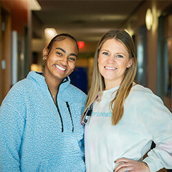 Andrea-and-Alexis-pic