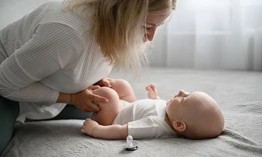 How to help newborns with gas